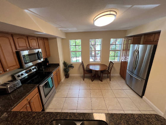 Kitchen7021.jpeg