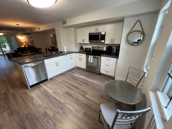 Kitchen7041.jpeg