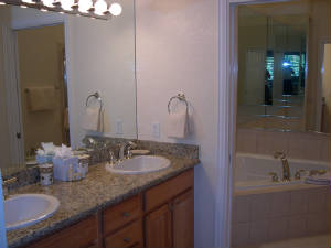 80702masterbath.JPg
